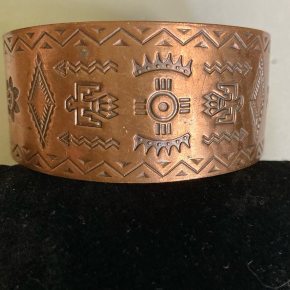 Copper Cuff Bracelet. Vintage Native American Solid Cpr Thunderbird Arrow Cuff - Picture 2 of 10